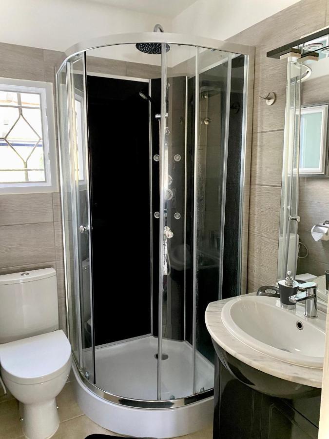 Maison Face A La Cite قرقشونه المظهر الخارجي الصورة